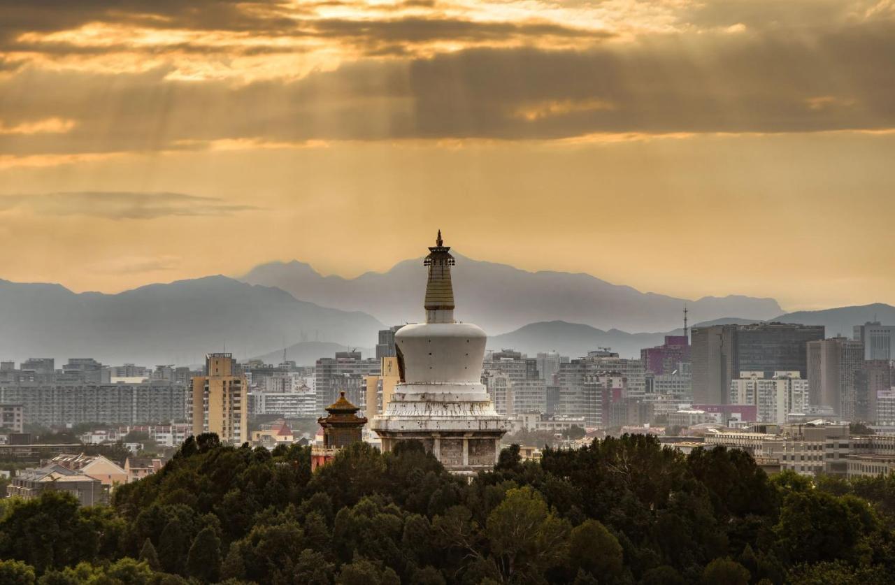East Sacred Hotel ᴸᴱo---Foreign Accept---Tourism Service English-Speaking 丨 Near Tiananmen Forbidden City丨very Close To Metro Zhangzizhong And Beixinqiao 丨european Foot Ball English丨free Advance Tickets And Laundry Drying Service Coffee Snacks Beijing Exterior foto