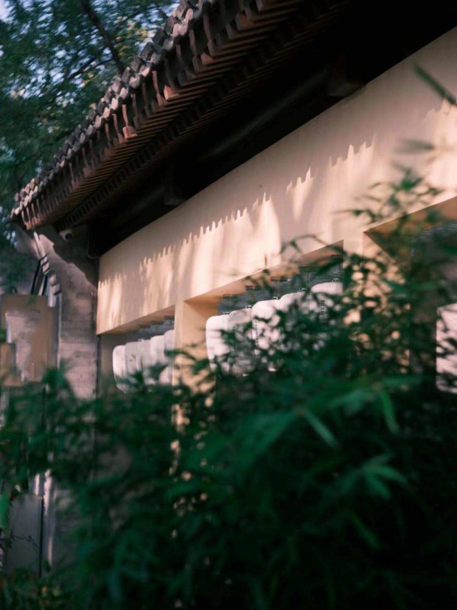 East Sacred Hotel ᴸᴱo---Foreign Accept---Tourism Service English-Speaking 丨 Near Tiananmen Forbidden City丨very Close To Metro Zhangzizhong And Beixinqiao 丨european Foot Ball English丨free Advance Tickets And Laundry Drying Service Coffee Snacks Beijing Exterior foto